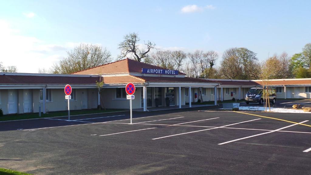Airport-Hotel Mauregard Zewnętrze zdjęcie